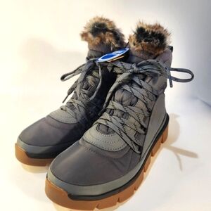 NEW Columbia Keetley Shorty Graphite Dark Stone Boots Women's Size 6 23CM